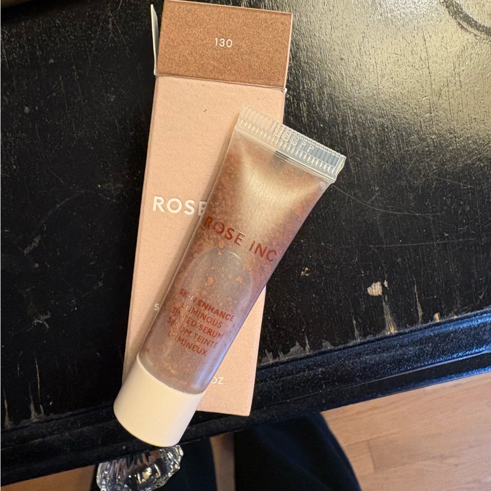 Makeup Bundle - Picture 12 of 12